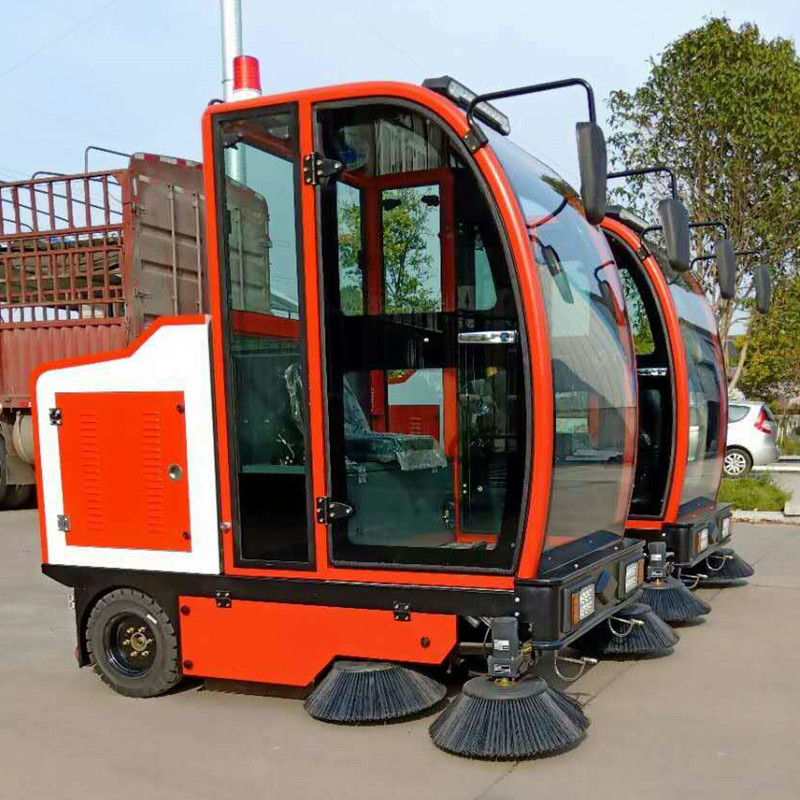 駕駛式掃地機(jī)使用案例